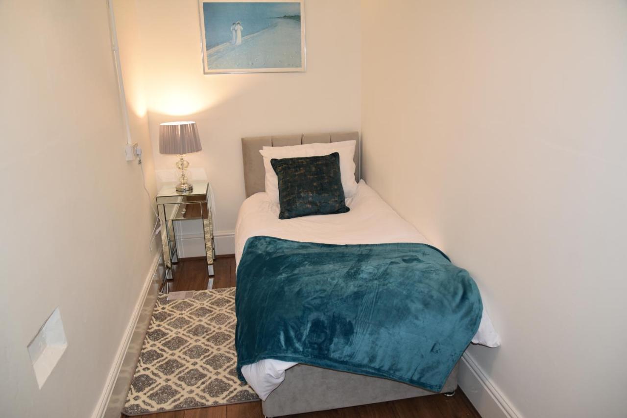 ליברפול Crosby Apartments מראה חיצוני תמונה